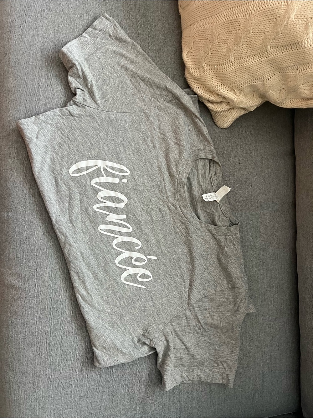 Bella Canvas Heather Gray Graphic 'fiancé(e)' Tee with White Script